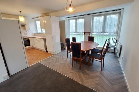 3 bedroom apartment to rent, Rusper Close, Stanmore, HA7