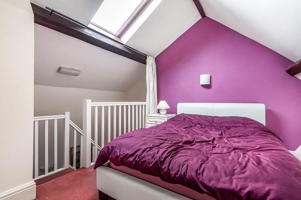 Gallery/Occasional Bedroom
