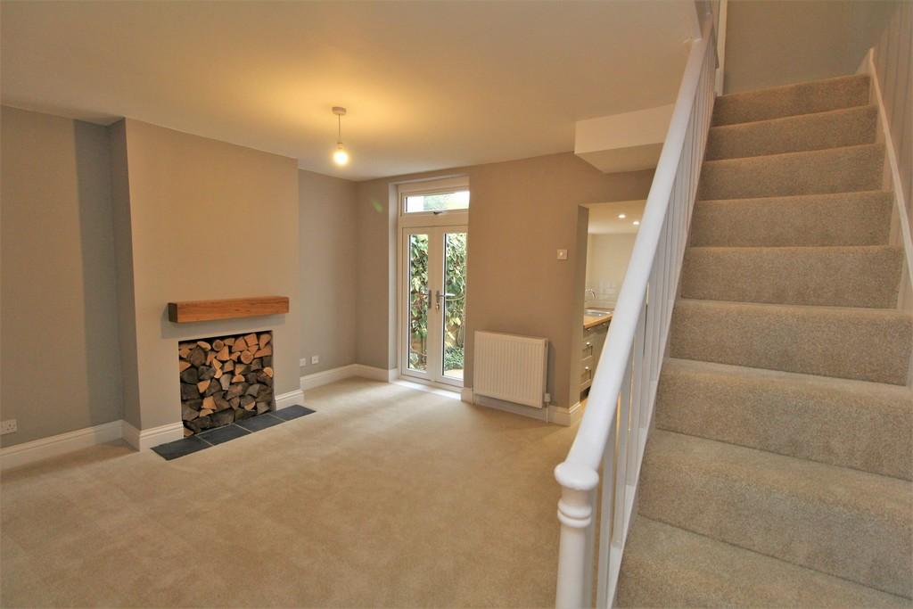 Roman Road, Colchester, CO1 1UP 2 bed terraced house £350,000