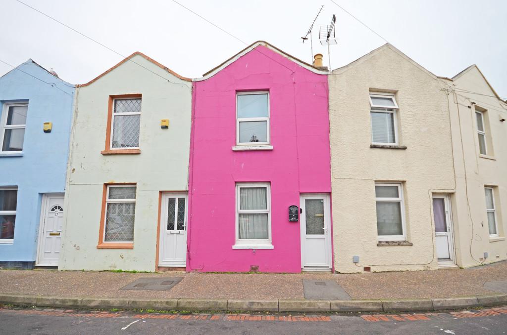 Ockley Road, Bognor Regis 2 bed terraced house £180,000