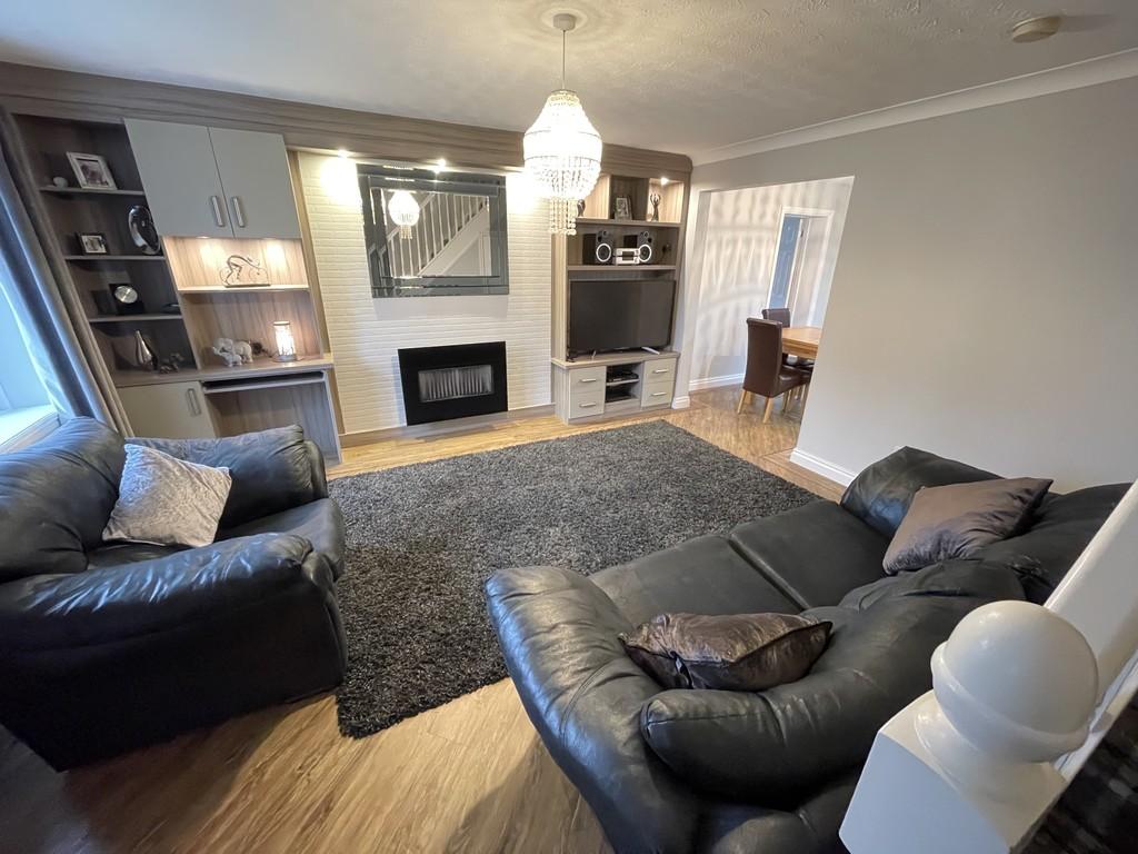 The Meadows, Darwen 3 bed semidetached house £180,000