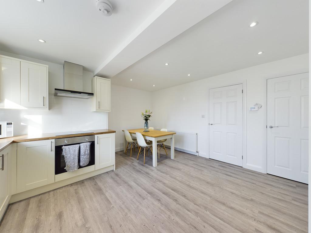 Cliff Road, Cromer 2 bed end of terrace house £265,000