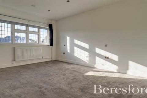 105 Shevon Way, Brentwood, CM14 4PL