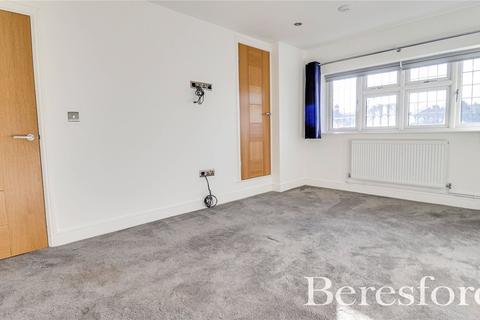 105 Shevon Way, Brentwood, CM14 4PL