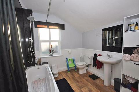 23 Arthur Street, Grimsby, DN31 2HS