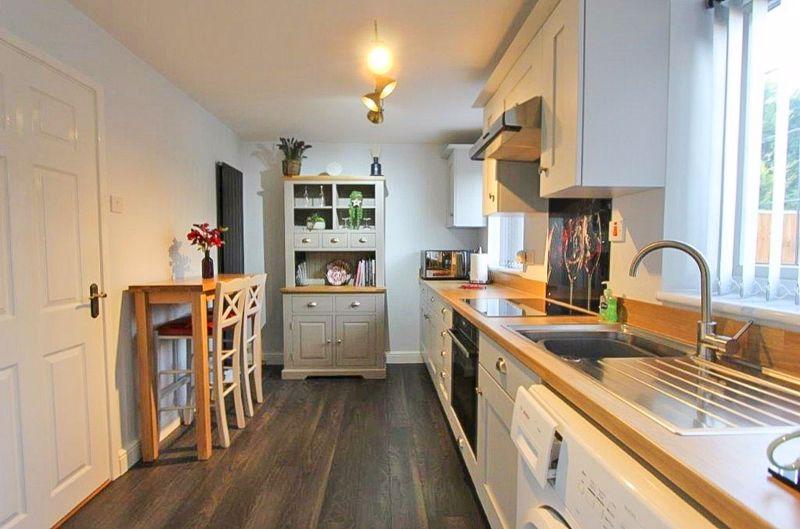 Peach Road, off Broad Lane North, Willenhall 2 bed semidetached house