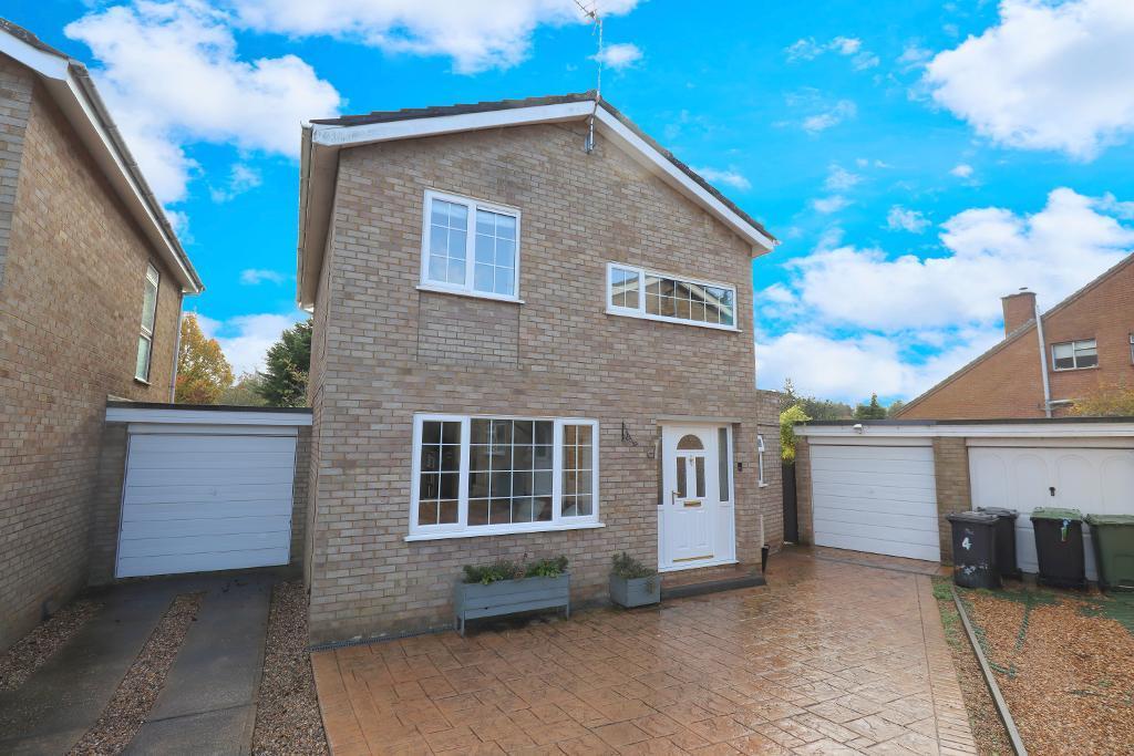 Hall End Close, Maulden... 3 bed detached house £400,000