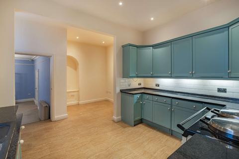 5 bedroom terraced house for sale - Bridge Place, Chester