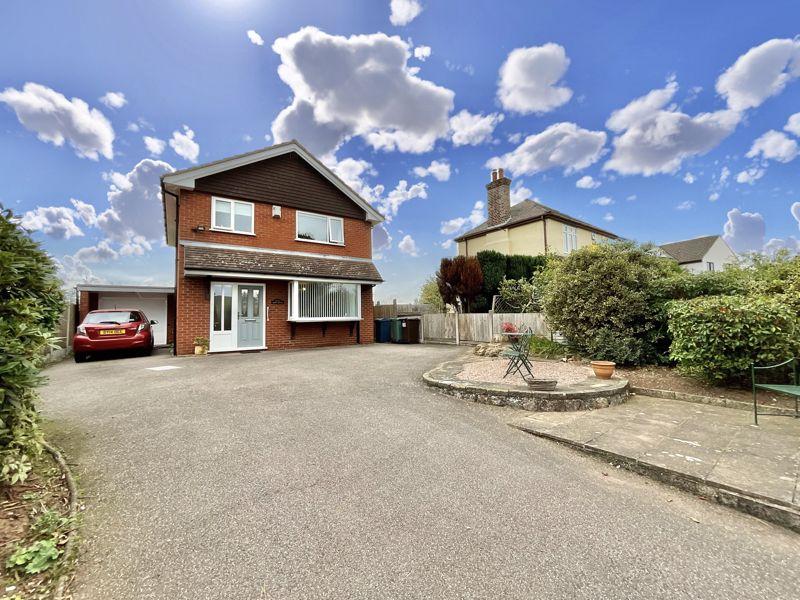 Stone Road, Eccleshall 3 bed detached house £375,000