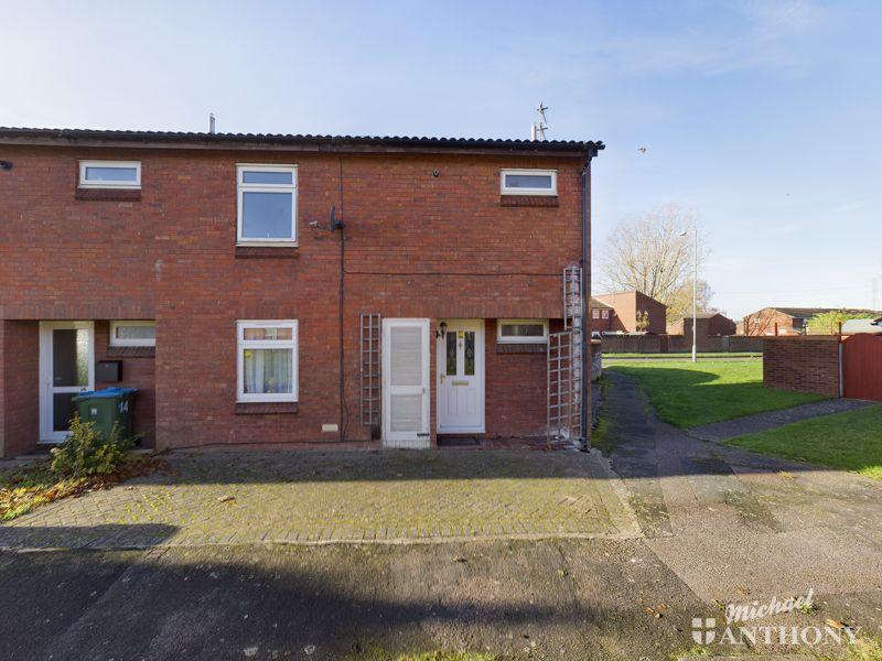 Alwin Close, Aylesbury 3 bed end of terrace house - £290,000