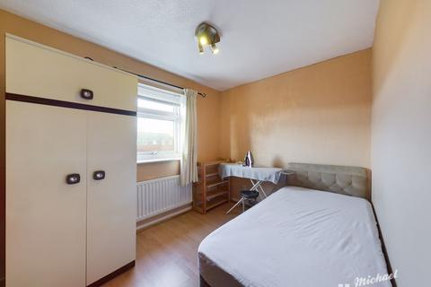 15 Alwin Close, Aylesbury, HP21 8RP