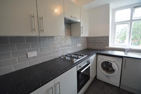 5 bedroom house to rent - St. Chads Drive, Leeds LS6