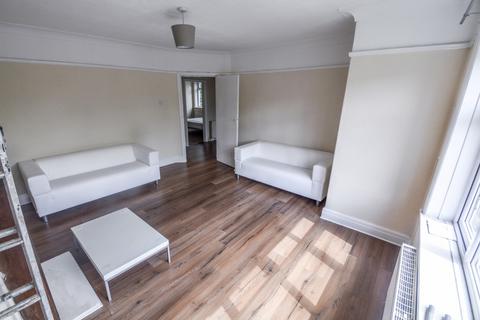 5 bedroom house to rent, St. Chads Drive, Leeds LS6