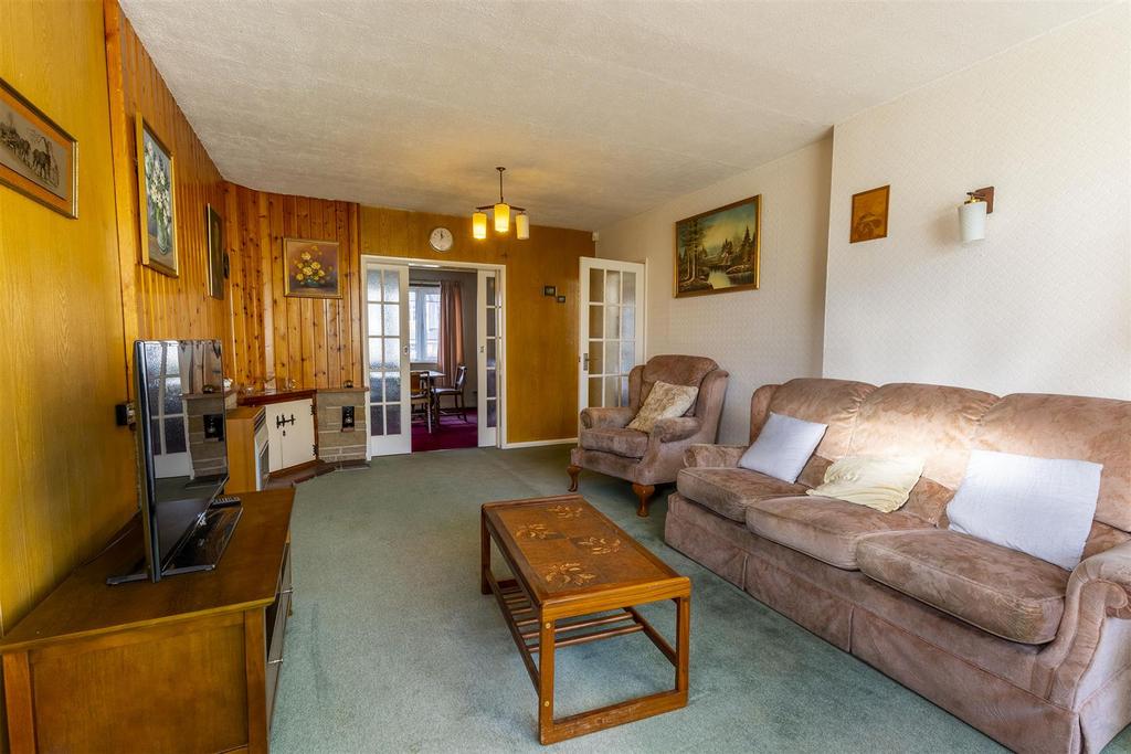 Living room (5)-HDR copy.jpg