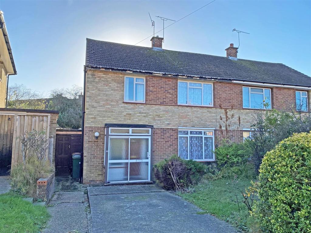 Arbutus Road, Redhill 3 bed semidetached house £450,000