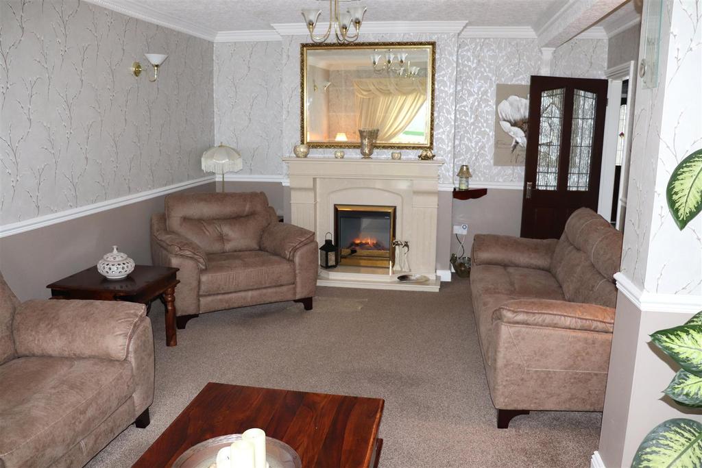 Quicksand Lane, Aldridge 3 bed semidetached house £350,000