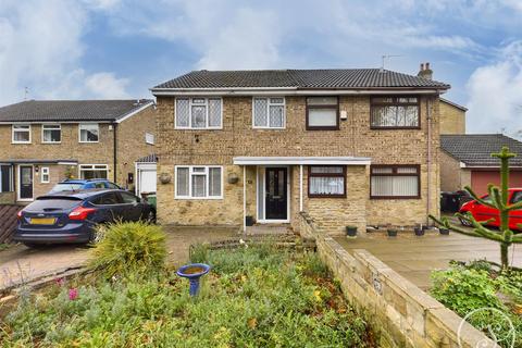 4 bedroom semi-detached house for sale - Sunfield Gardens, Stanningley, Pudsey