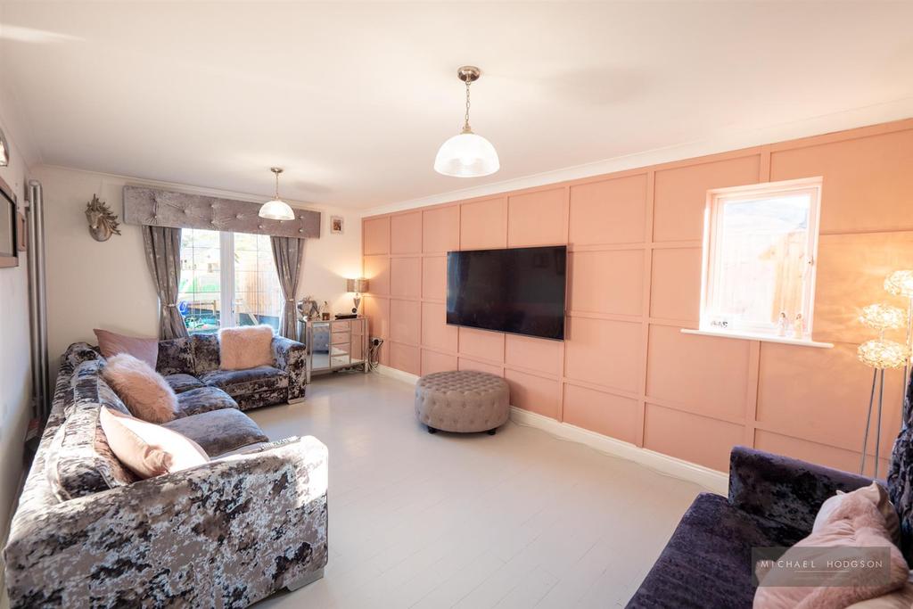 Aylesford Mews, Tunstall, Sunderland 4 bed detached house £325,000