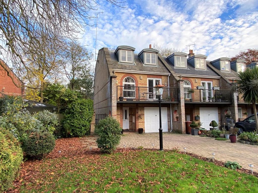 Holly Royde Close, West Didsbury 4 bed townhouse £650,000
