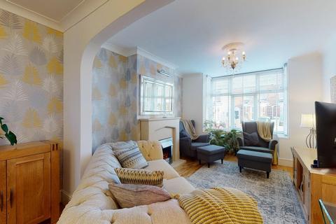 23 Chilham Road, Folkestone, CT19 4HG