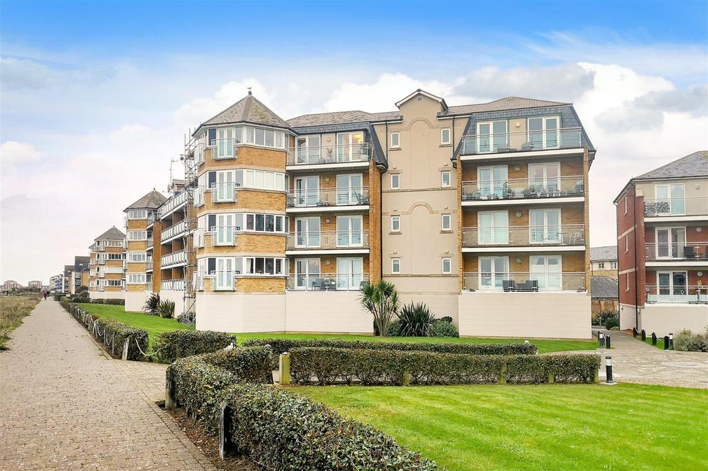 San Diego Way, Eastbourne 2 bed flat £325,000