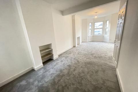 102 Martindale Road, Hounslow, TW4 7HE