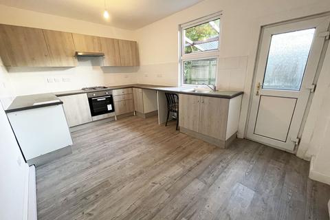 102 Martindale Road, Hounslow, TW4 7HE