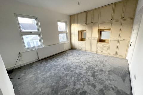 102 Martindale Road, Hounslow, TW4 7HE