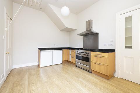 20 Ryehill Place, Edinburgh, EH6 8EP