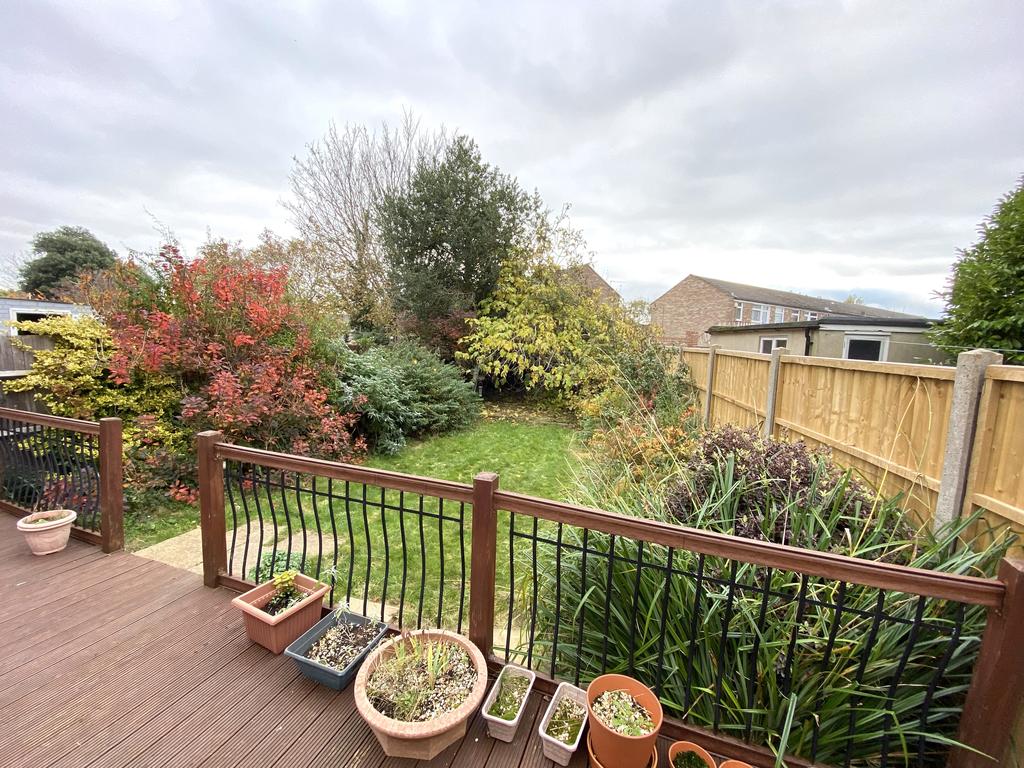 Bury Crescent, Gosport PO12 3 bed semidetached house £365,000