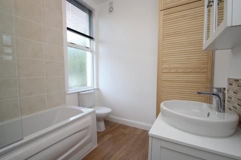 3 bedroom house to rent, Quarry Mount Terrace, Leeds LS6