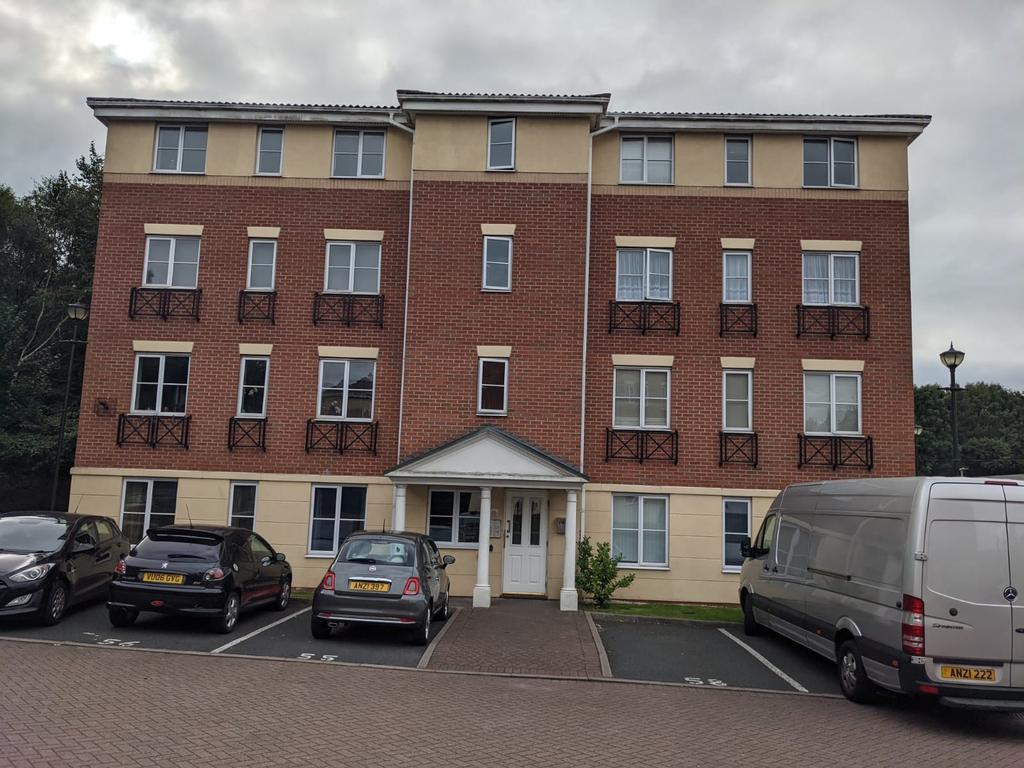 Elbow Street, Cradley Heath B64 1 bed ground floor flat £600 pcm (£