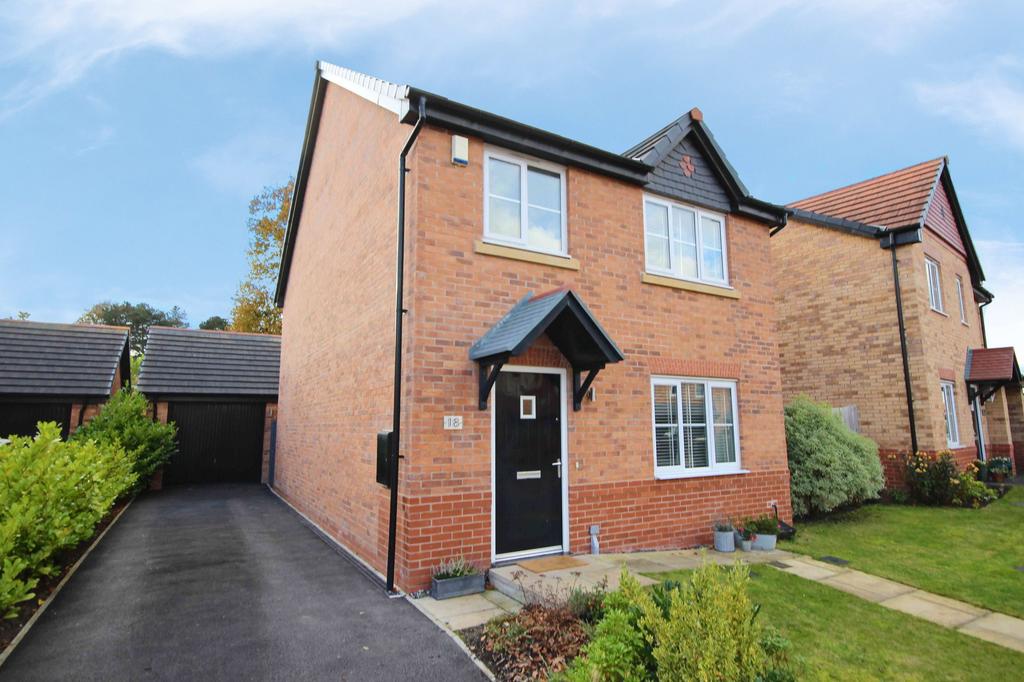 Kensington Crescent, Cuddington, Cheshire, CW8 4 bed detached house £