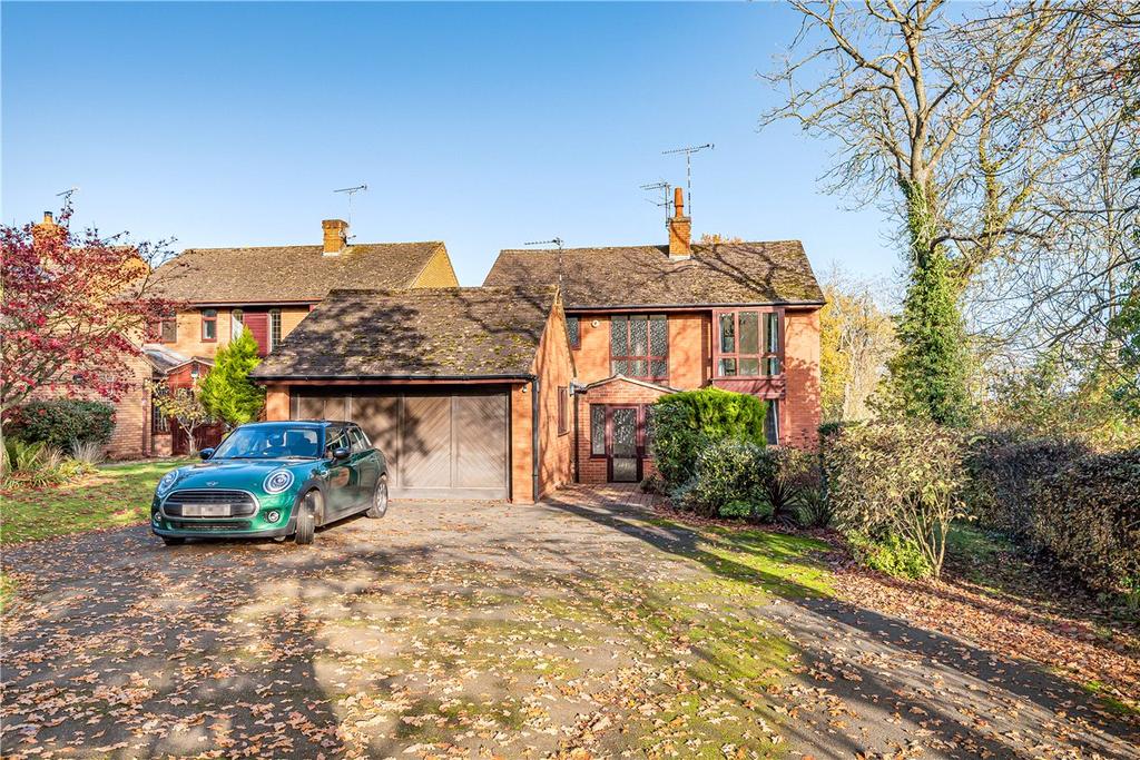 Red Lane, Burton Green, Kenilworth, CV8 4 bed detached house £1,650