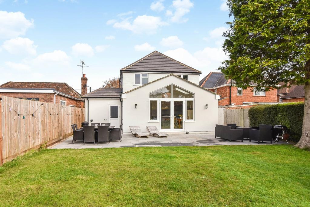 Anstey Lane, Alton, Hampshire 4 bed detached house £800,000