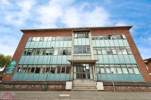 6 bedroom apartment to rent, Arthur Ave