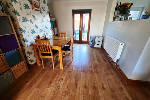 10 Bakers Way, Bryncethin, Bridgend, CF32 9RJ