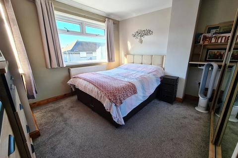 10 Bakers Way, Bryncethin, Bridgend, CF32 9RJ