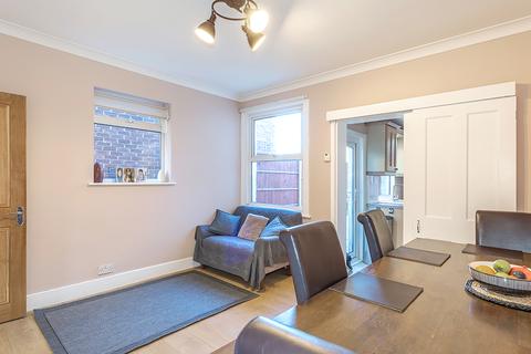 13 Bremer Road, Staines-upon-thames, TW18 4HU
