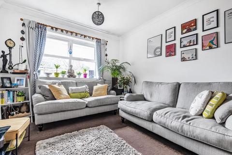 2 bedroom flat for sale - Sunbury-On-Thames,  Middlesex,  TW16