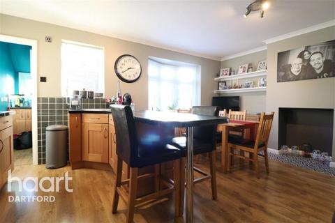 2 bedroom terraced house to rent, Bramley Place, DA1