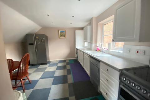 1 bedroom flat to rent, Abercromby Avenue, Hp12