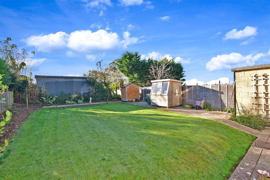 Elm Close, Elmfield, Ryde, Isle of Wight 3 bed semidetached house £265,000