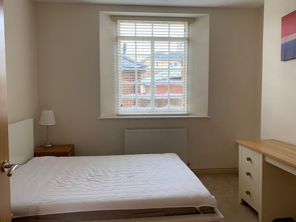 Bedroom 1 (Double)