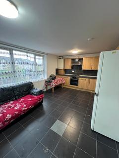 2 bedroom flat to rent, ILFORD  IG3