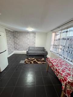 2 bedroom flat to rent, ILFORD  IG3