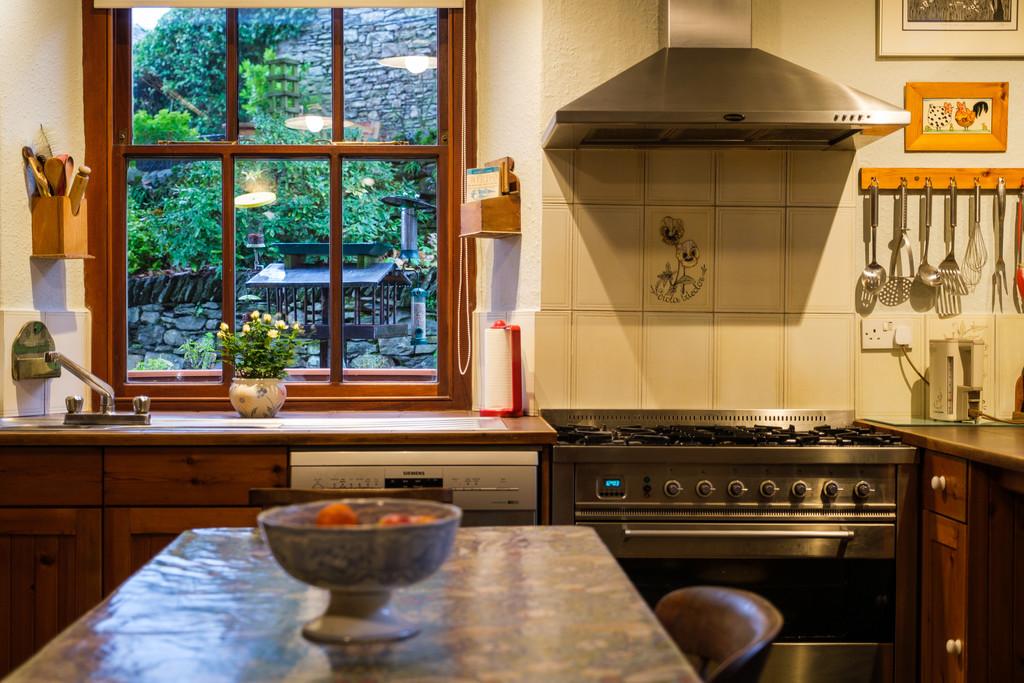 Breakfast Kitchen with Aga and Pantry