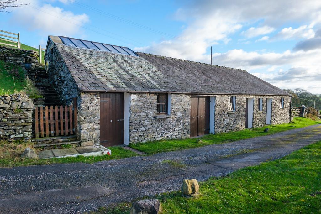 Stable Block with adjoining greenhouse