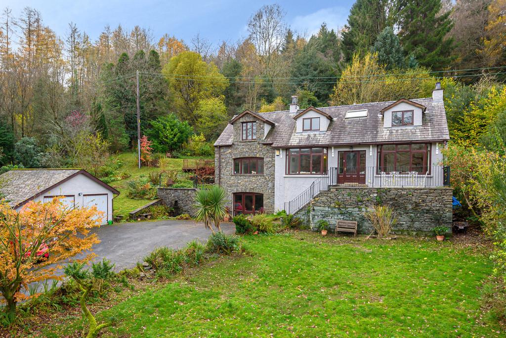 Woodside, Hazelrigg Lane, Newby Bridge, Windermere, Cumbria, LA12 8NY 4 bed detached house for