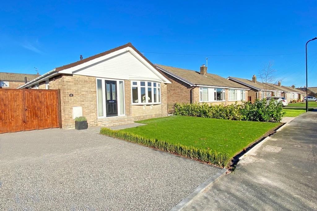 Larkfield Drive, Harrogate 3 bed detached bungalow £400,000